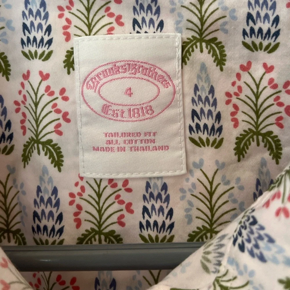 Brooks Brothers Floral Patterned Button-Up Shirt 4 - Picture 2 of 8